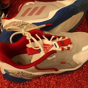 Boys size 6 1/2 adidas cartoons shoes